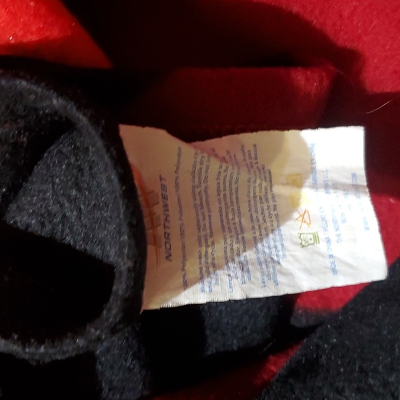 DC Comics Superman Superhero Snuggie Blanket with Arms Fleece VGUC Costume - Picture 2 of 3